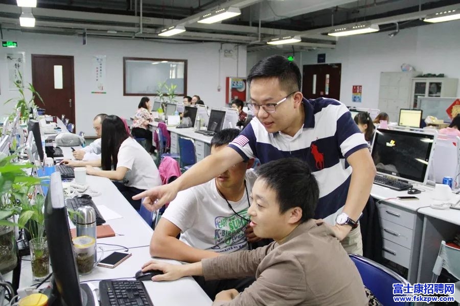 成都富士康優(yōu)秀師8員工iDSBG事業(yè)群制造處主管