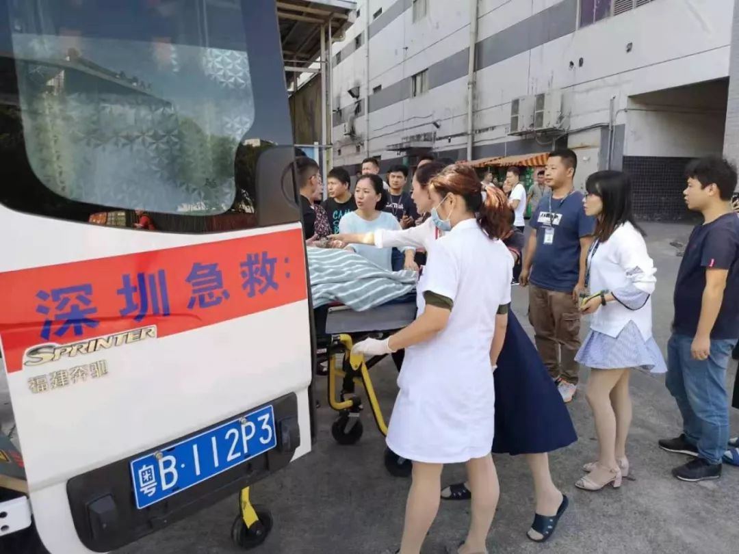 深圳富士康準(zhǔn)媽媽廁所產(chǎn)子，這一幕卻很暖心……