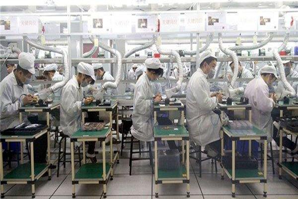 富士康復(fù)工：20人一個(gè)工作組 日產(chǎn)200萬(wàn)醫(yī)用口罩，滿足富士康員工需要