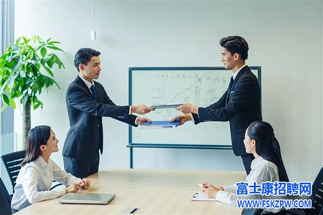 職場(chǎng)不是你媽?zhuān)粫?huì)寵著你