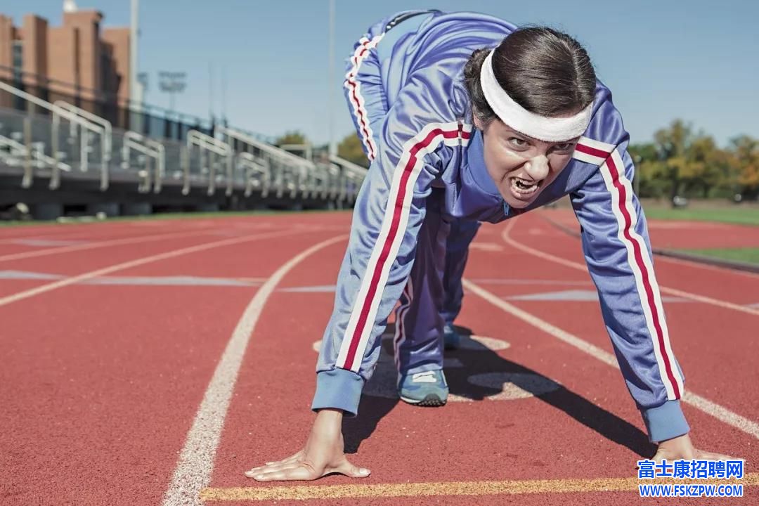 緊急通知：港區(qū)富士康，返費政策即將下調(diào)，現(xiàn)在政策打卡55天，返費一萬元，能來的小伙伴請盡快入職